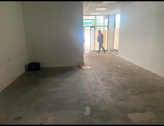 BUSINESS PROPERTY TO RENT IN MEADOWRIDGE